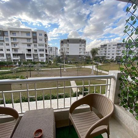 Madinaty Well-Furnished 3- Bedroom Apartment - شقة فندقيه للايجار مدينتي Madinat ash Shuruq Ngoại thất bức ảnh