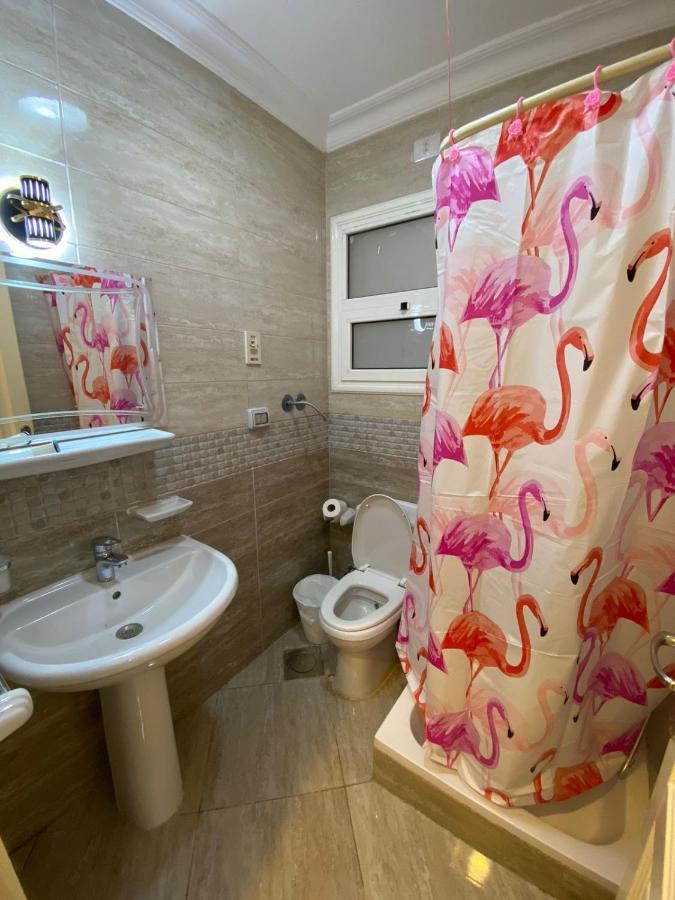 Madinaty Well-Furnished 3- Bedroom Apartment - شقة فندقيه للايجار مدينتي Madinat ash Shuruq Ngoại thất bức ảnh