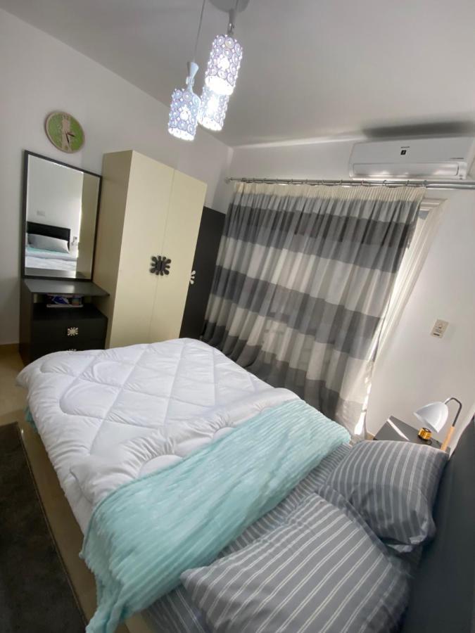Madinaty Well-Furnished 3- Bedroom Apartment - شقة فندقيه للايجار مدينتي Madinat ash Shuruq Ngoại thất bức ảnh