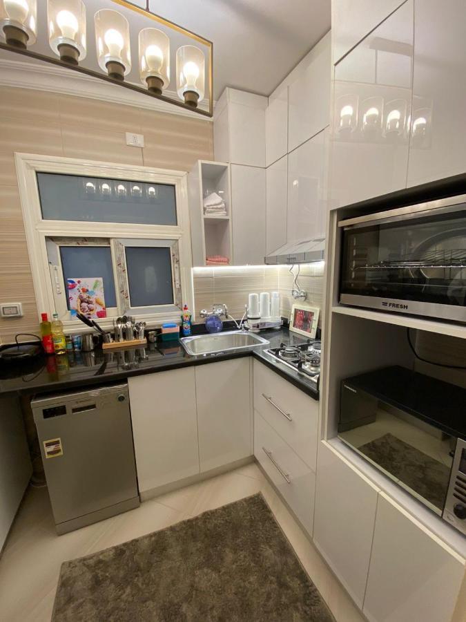 Madinaty Well-Furnished 3- Bedroom Apartment - شقة فندقيه للايجار مدينتي Madinat ash Shuruq Ngoại thất bức ảnh