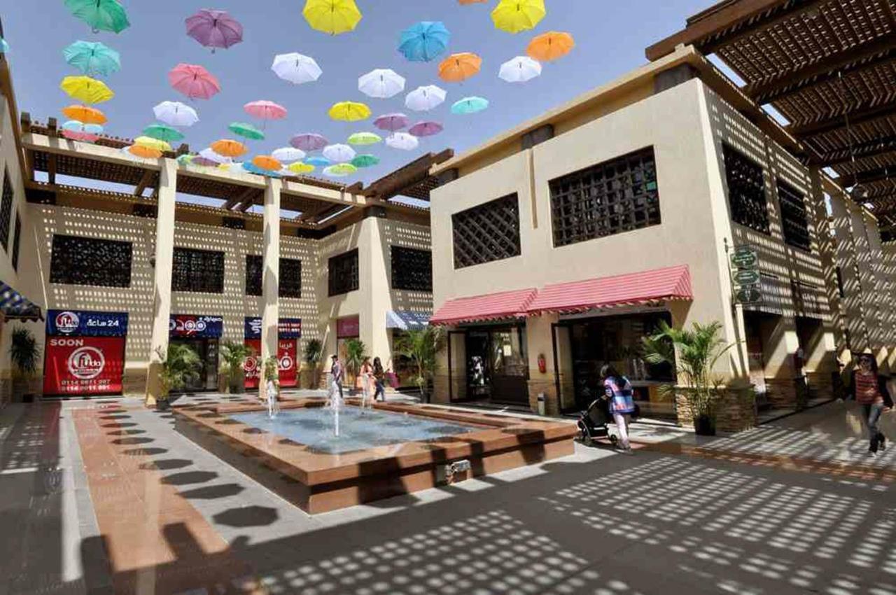 Madinaty Well-Furnished 3- Bedroom Apartment - شقة فندقيه للايجار مدينتي Madinat ash Shuruq Ngoại thất bức ảnh